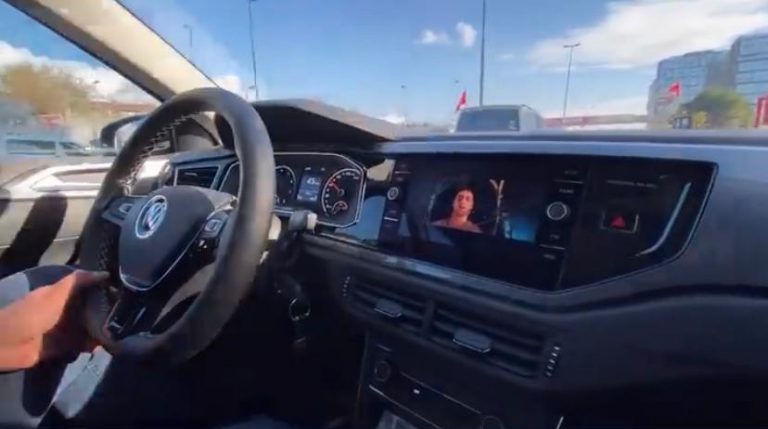POLO VİDEO İZLEME USB’DEN HAREKET HALİNDE VİDEO İZLEYEBİLME
