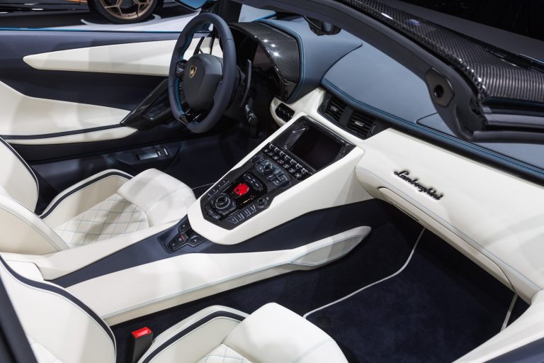 Lamborghini Aventador Video İzleme Aktivasyonu