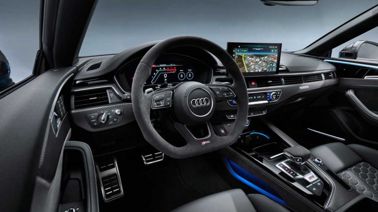 AUDİ RS5 VİDEO İZLEME USB’DEN HAREKET HALİNDE VİDEO İZLEYEBİLME