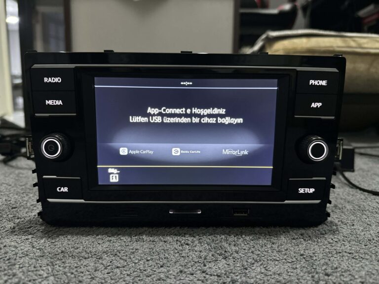 RCD330 Orijinal Volkswagen Multimedya — Apple CarPlay Destekli